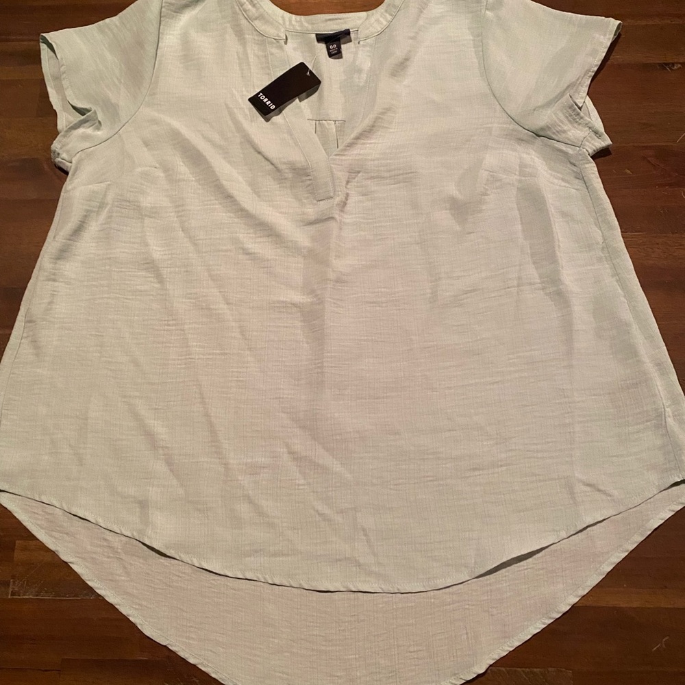 Torrid Mint green flowy blouse
